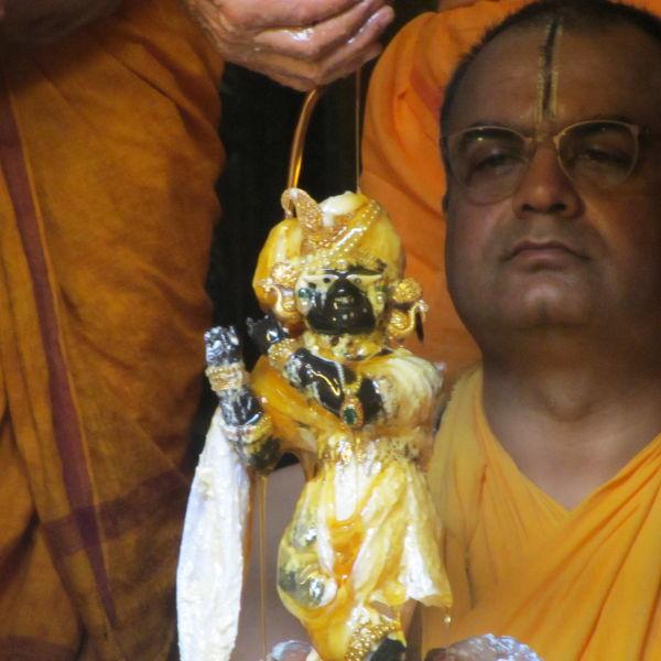 Ghee Abhishek Service